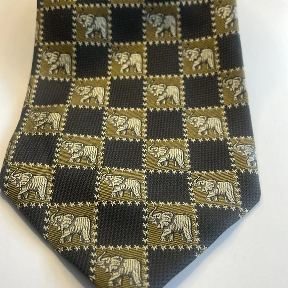 Jim Thompson Elephant 🐘 Inspired Silk Tie - Picture 2 of 7